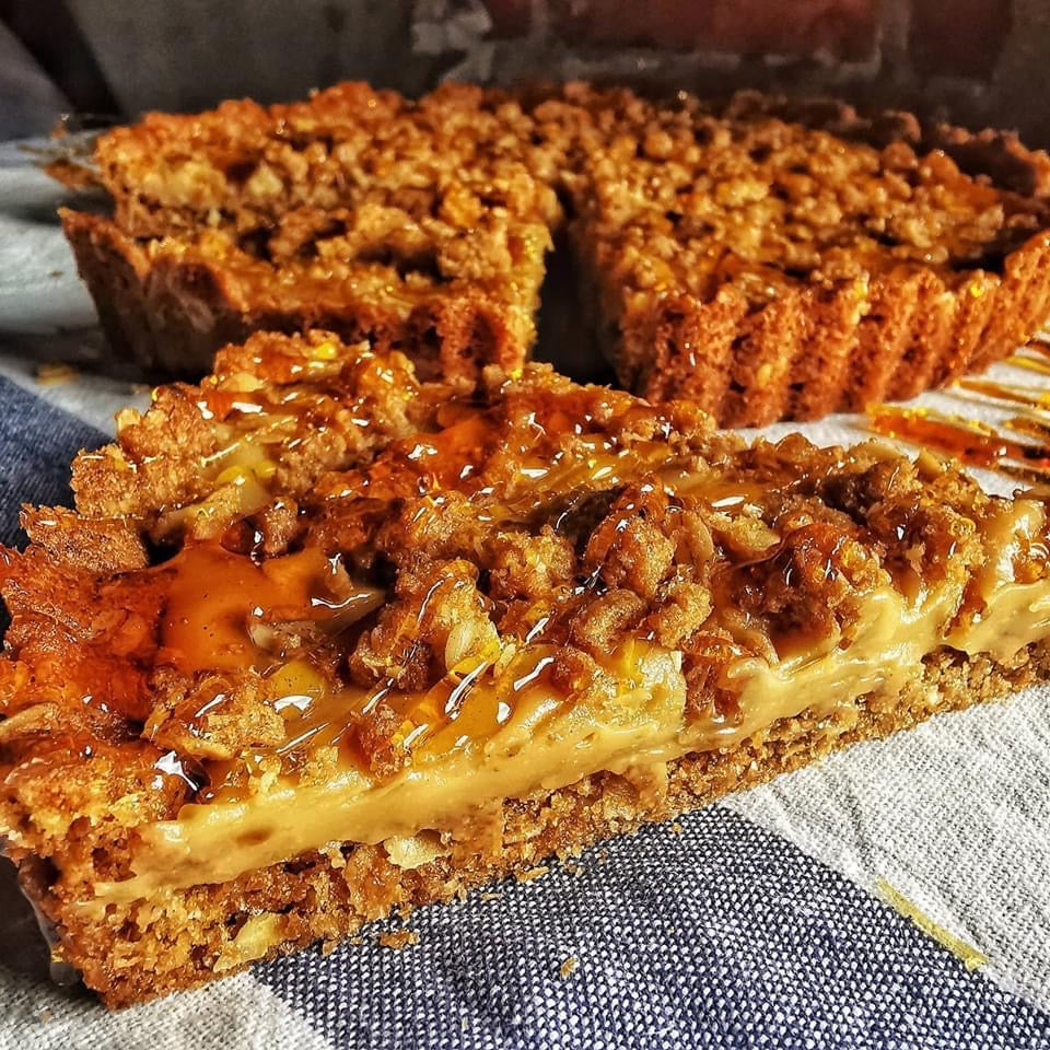 ANZAC CARAMEL & TOFFEE TART