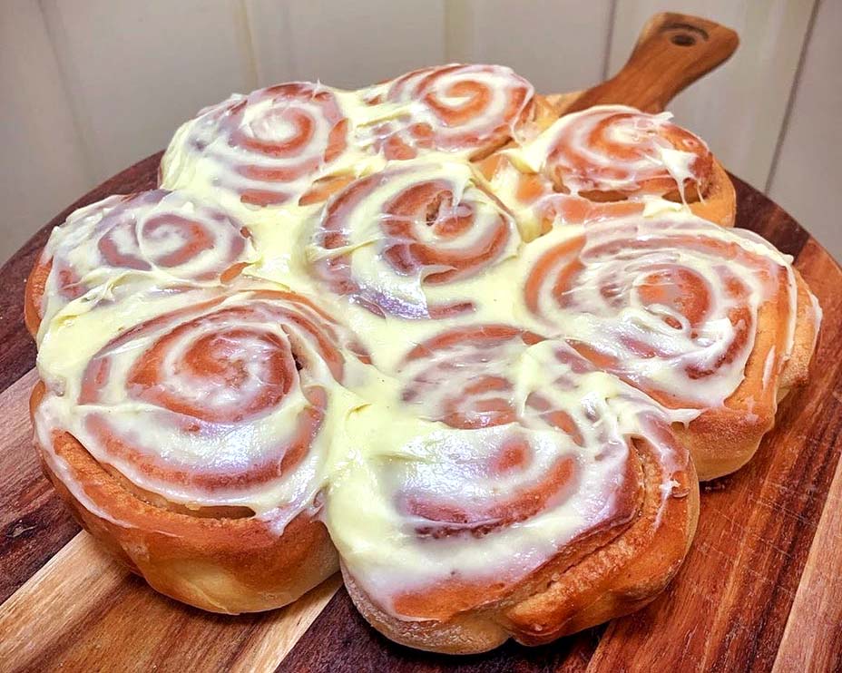 Homemade Apple Pie Cinnamon Scrolls